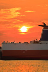 港の夕焼け - ①