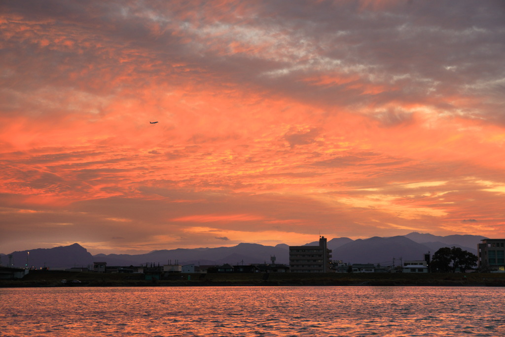 川の夕焼け - ①