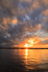 河口の夕暮れ - ①