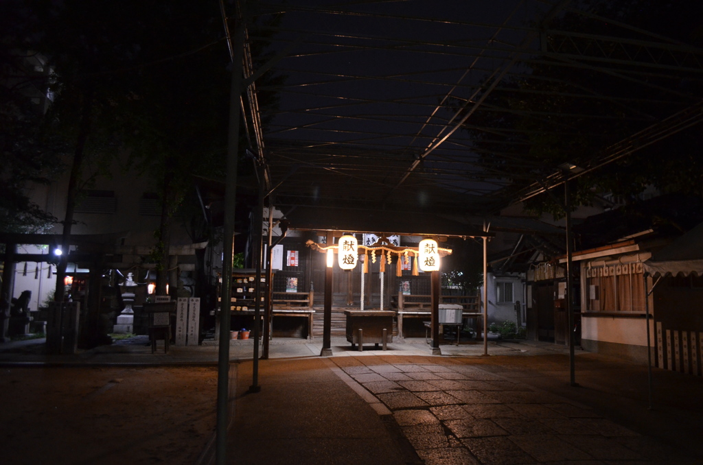 夜の神社