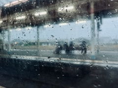 雨の車窓