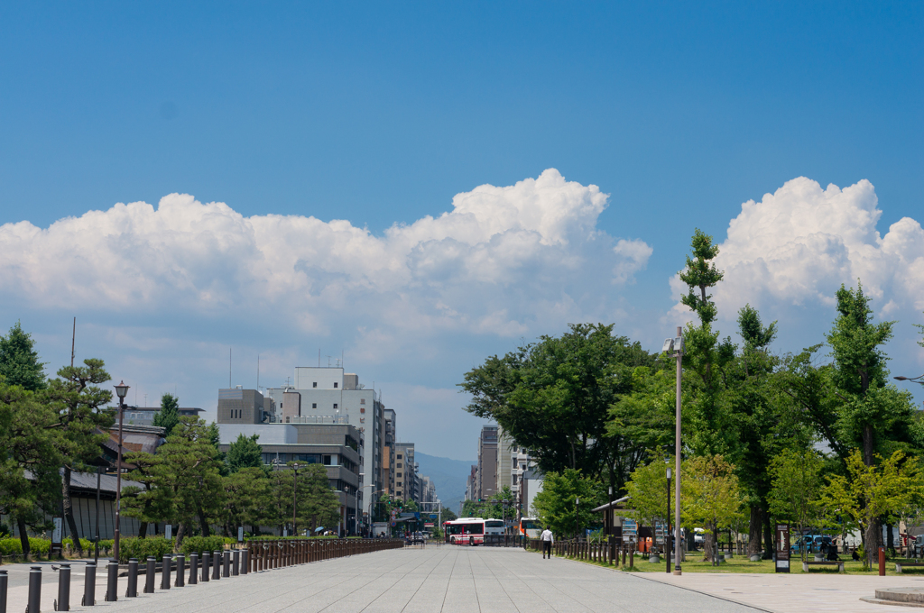 京都　西本願寺前