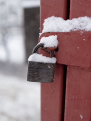 SNOW LOCK