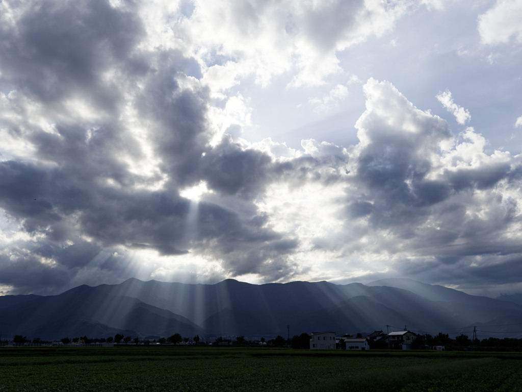 雲間ビーム
