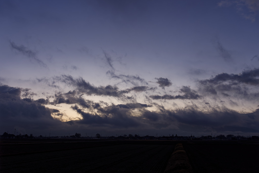 紫立ちたる雲の細くたなびきたるシリーズ