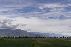 お山の雪も溶けかけ