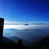 農鳥岳山頂から見る富士山