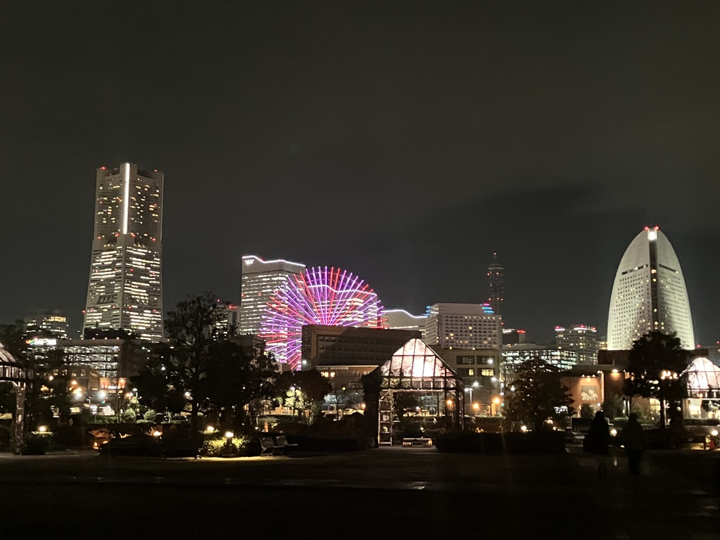 夜のみなとみらい