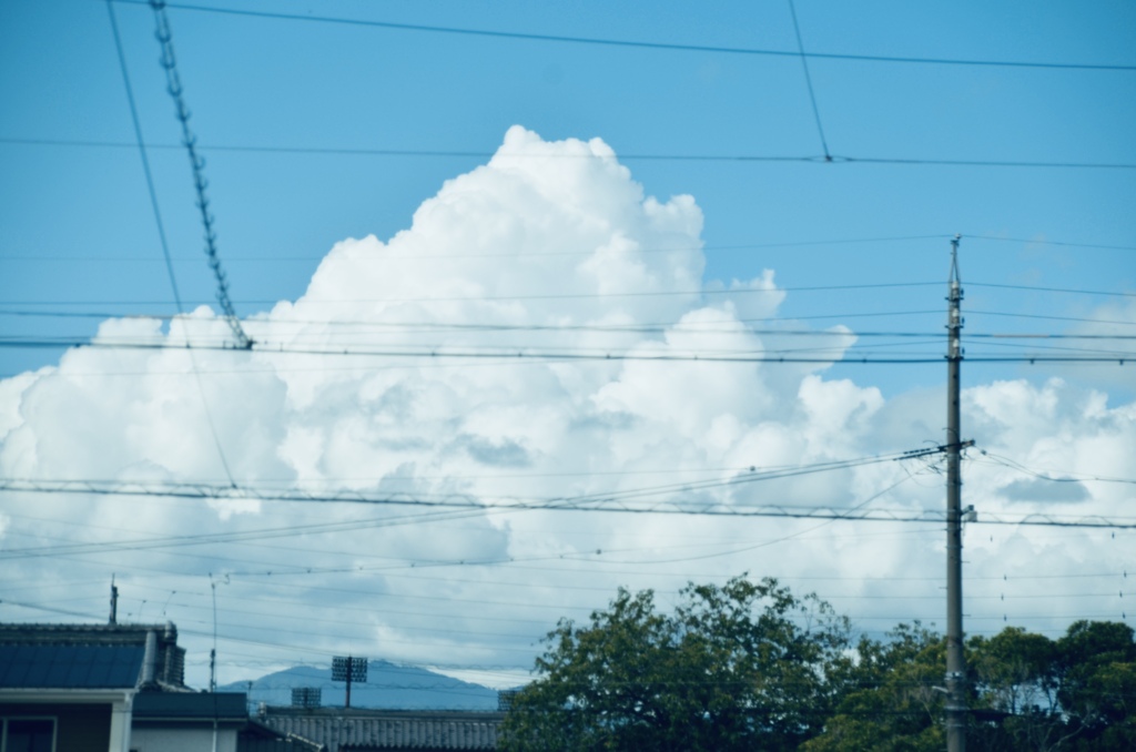 大きい雲