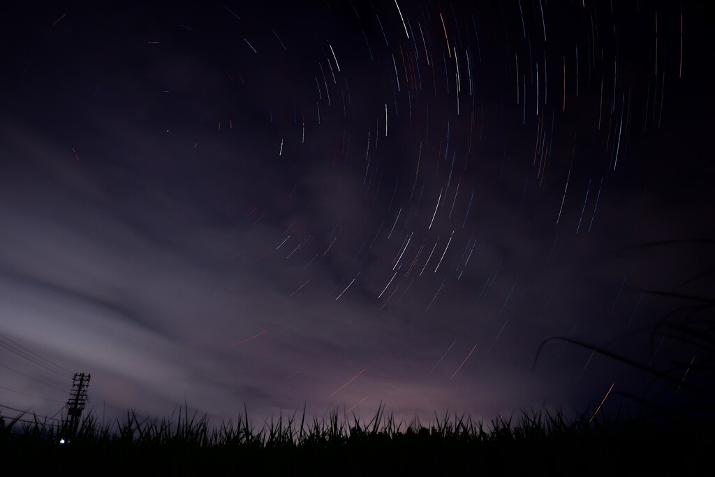 曇夜空