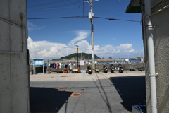 海に並ぶ