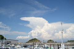 島と雲