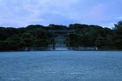 フトモモがはちきれようと