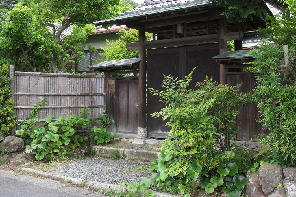 門