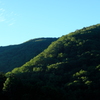 朝の山々