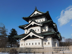 陸奥・弘前城址にて・・・
