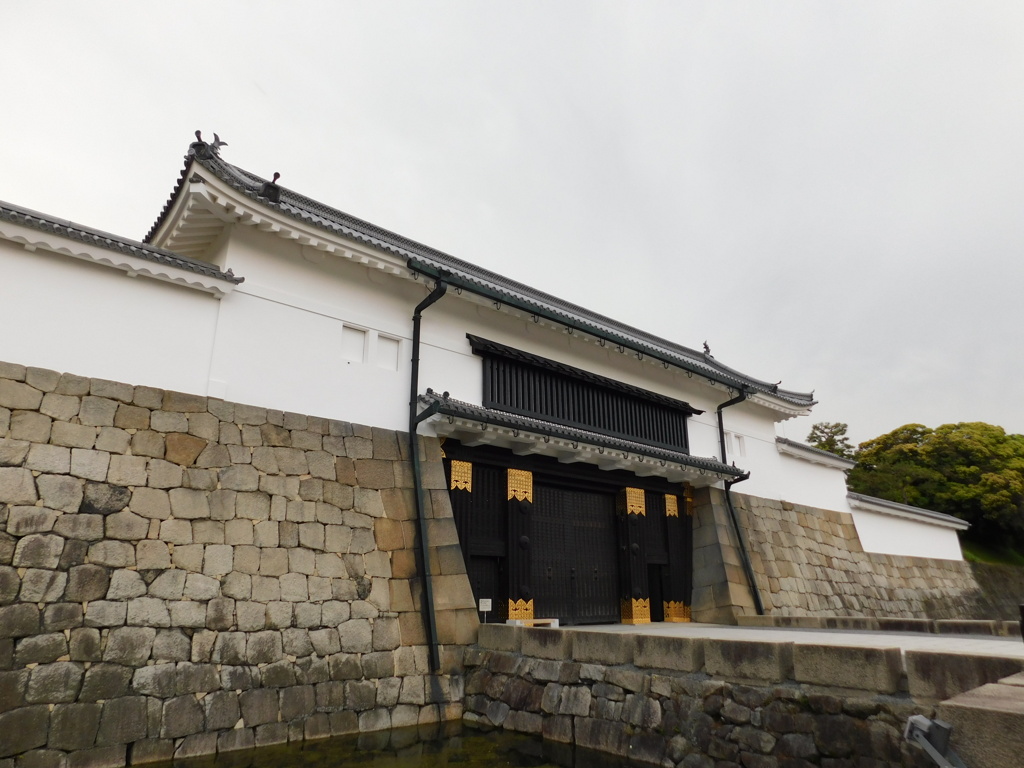 山城・二条城址にて・・・