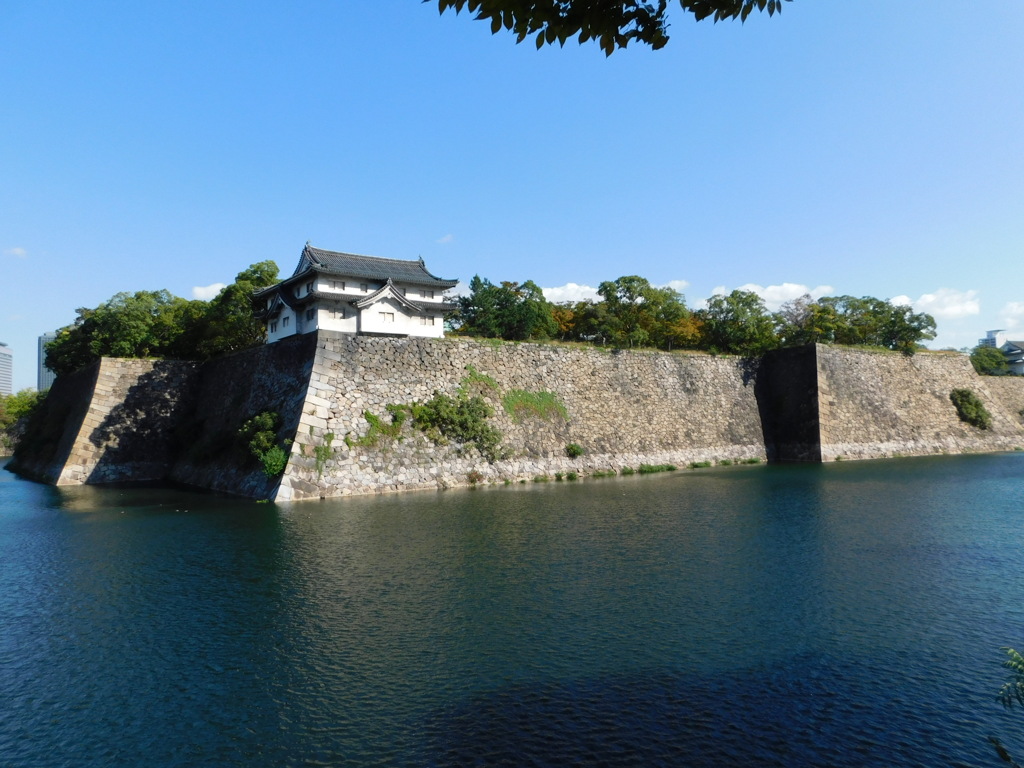 摂津・大阪城址にて・・・