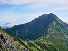 北岳と天空の縦走路