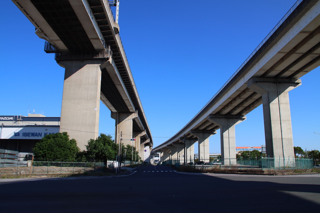 伊勢湾岸自動車道