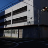 知らない道、知らない建物