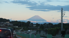 富士山と高速道路