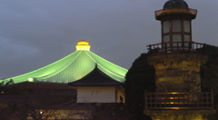 黄昏に重なる三つの時代