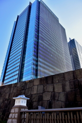 市ヶ谷見附：時代の競演