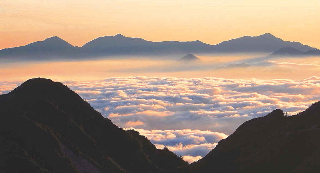 頸城三山・暁の肖像