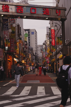 新橋の街角