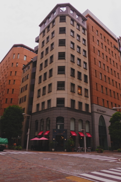 新橋の街角