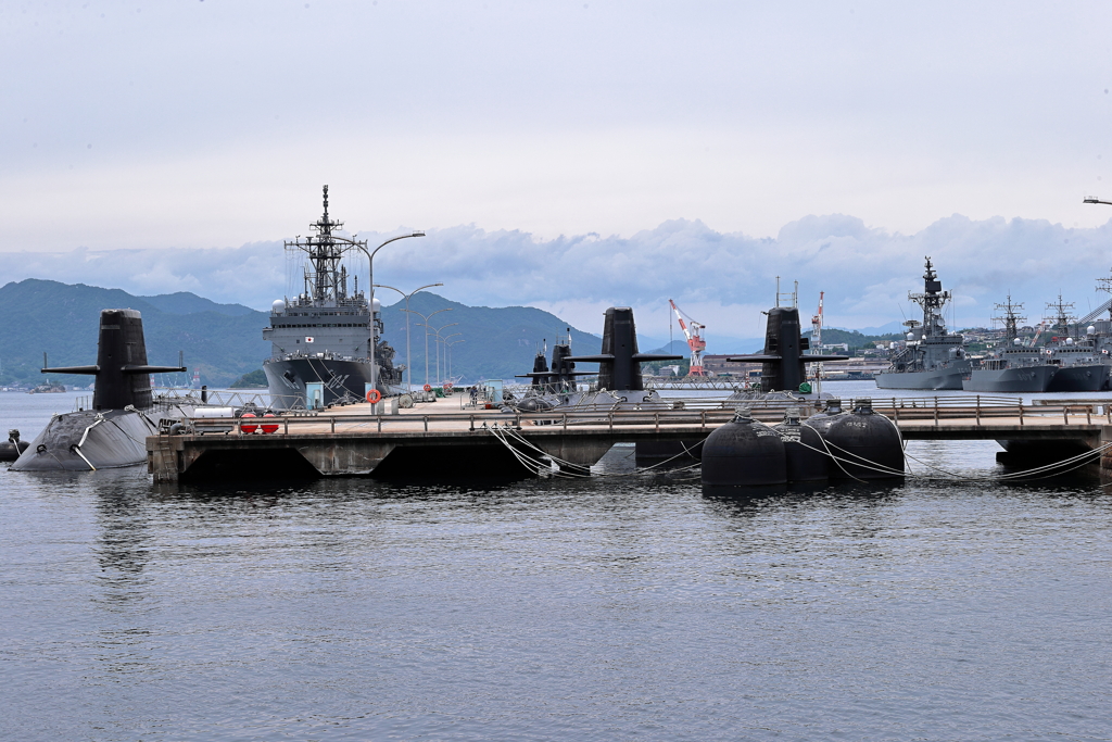 海上自衛隊アレイからすこじま