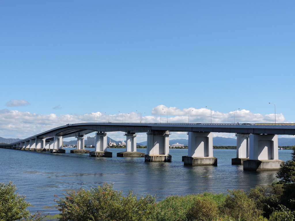 琵琶湖大橋