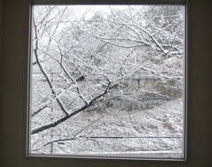 雪の窓