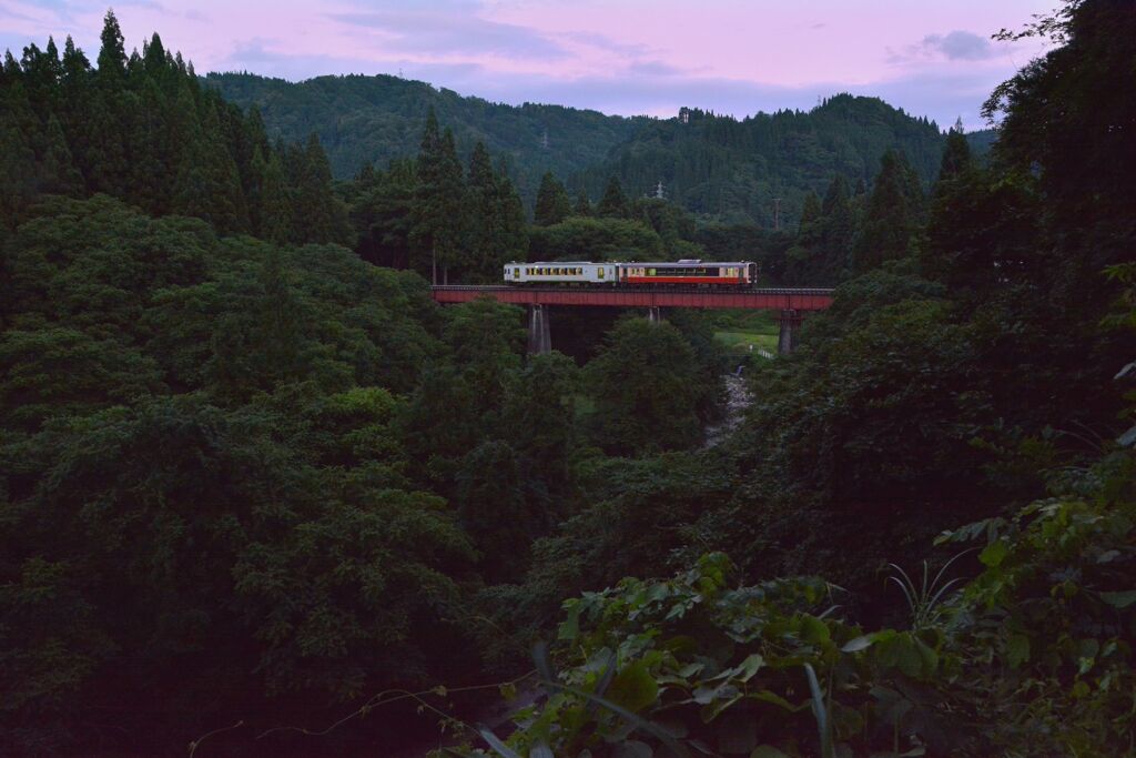 暮れ泥む