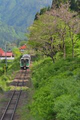一番列車がやってくる