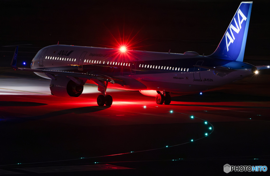夜の空港