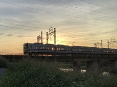 柳瀬川を渡る東武30000系