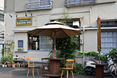港の風景　レトロなカフェ