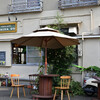 港の風景　レトロなカフェ