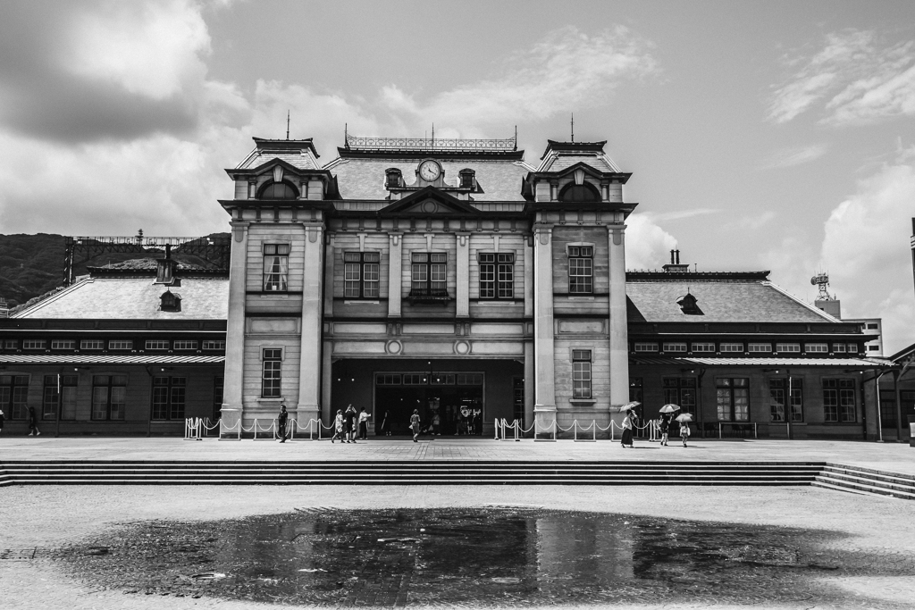 古い駅舎