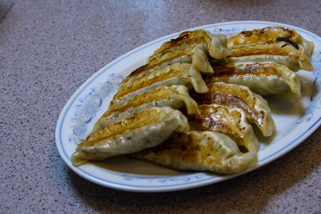 のんべぇの街の餃子