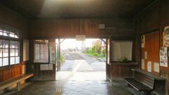 中山道を歩く　夕日さす美濃赤坂駅
