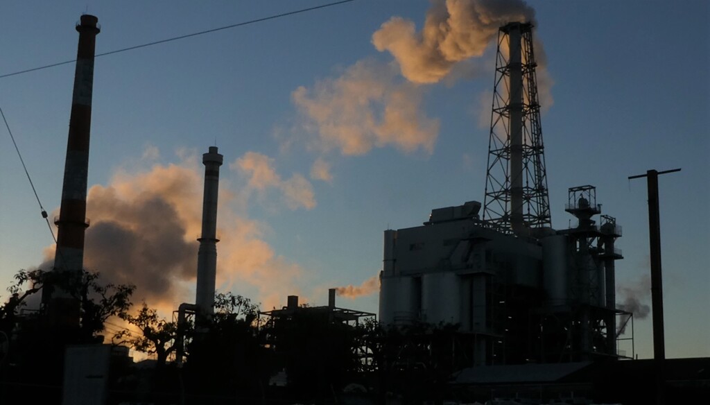 東海道を歩く　富士市の朝