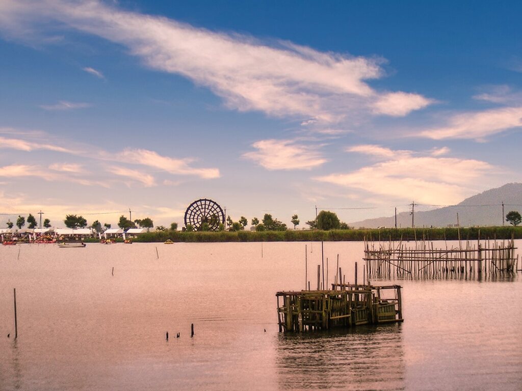 水車のある風景