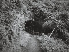 中山道を歩く　魔界の入口？