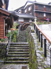 中山道を歩く　雨の馬籠宿