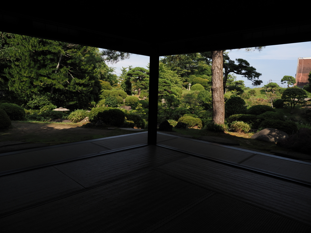 清遠閣からみた日本庭園