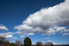 延びる雲（2012）