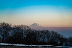 まきば公園から見る、師走の富士山（2018）